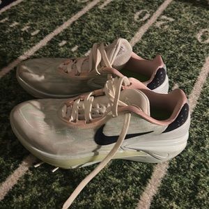 Nike zoom GT cut 2 “Barely Green” size 8